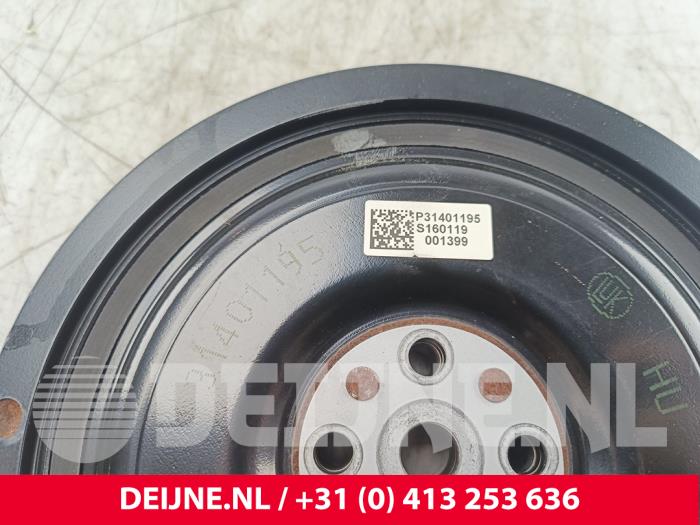 Remskiva, vevaxel från en Volvo XC90 II 2.0 T8 16V Twin Engine AWD 2017