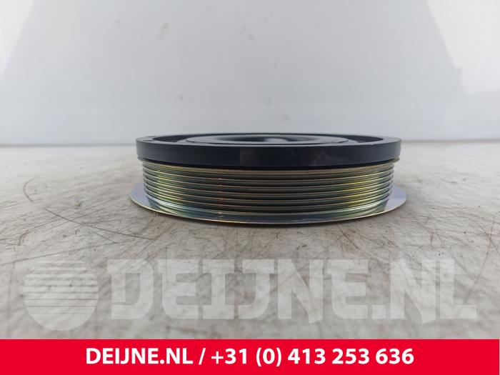 Remskiva, vevaxel från en Volvo XC90 II 2.0 T8 16V Twin Engine AWD 2017