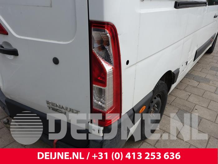 Baklykta, höger från en Renault Master III (FV) 2.3 dCi 125 16V FWD 2015