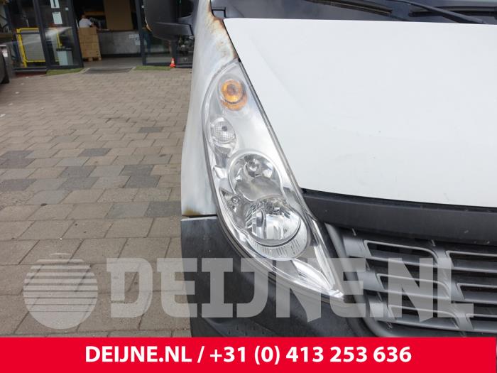 Strålkastare, höger från en Renault Master III (FV) 2.3 dCi 125 16V FWD 2015