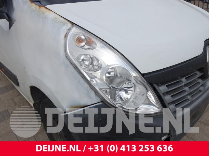 Strålkastare, höger från en Renault Master III (FV) 2.3 dCi 125 16V FWD 2015