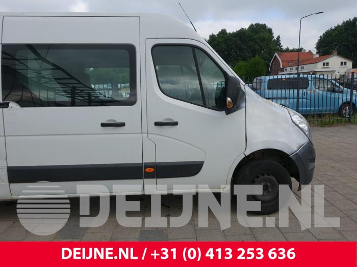 Dörr, 2-dörrars, höger från en Renault Master III (FV) 2.3 dCi 125 16V FWD 2015