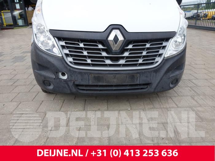 Främre stötfångare från en Renault Master III (FV) 2.3 dCi 125 16V FWD 2015