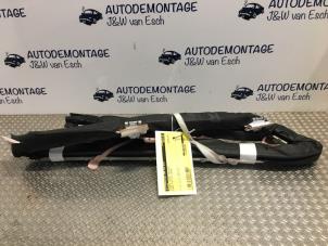 Begagnade Takgardinairbag, höger Ford Fiesta 6 (JA8) 1.0 EcoBoost 12V 100 Pris € 78,65 Inklusive moms erbjuds av Autodemontage J&W van Esch