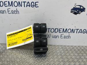 Usagé Flerfunktionsbrytare, fönster Seat Arona (KJX) 1.6 TDI 95 Prix € 12,10 Prix TTC proposé par Autodemontage J&W van Esch