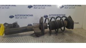 Gebruikte Schokdemper links-voor Mercedes B (W245) 2.0 B-200 16V Turbo Prijs € 60,50 Inclusief btw aangeboden door Autodemontage J&W van Esch