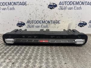 Begagnade Luftkonditionering, kontrollpanel Mercedes A (177.0) 1.3 A-160 Turbo 16V Pris € 121,00 Inklusive moms erbjuds av Autodemontage J&W van Esch