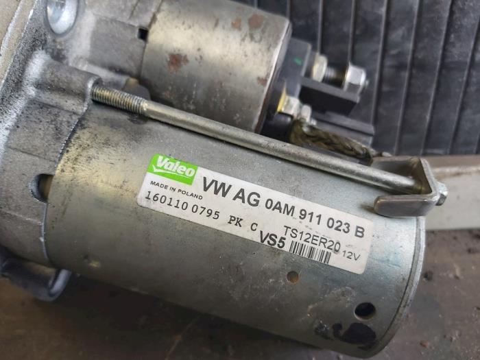 Startmotor från en Volkswagen Golf VI Variant (AJ5/1KA) 1.4 TSI 122 16V 2010