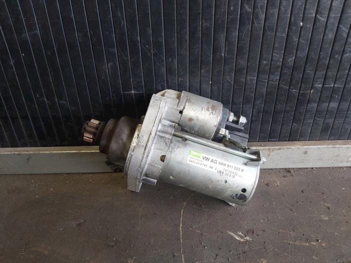 Startmotor från en Volkswagen Golf VI Variant (AJ5/1KA) 1.4 TSI 122 16V 2010