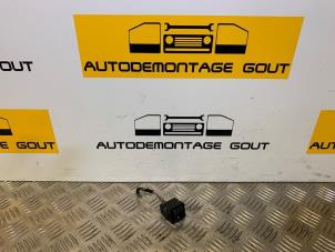 Gebruikte Cabriodak Bediening Mercedes SLK (R170) 2.3 230 K 16V Prijs € 29,99 Margeregeling aangeboden door Autodemontage Gout