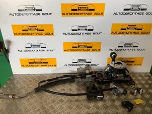 Begagnade Automatisk växelväljare Audi TT Roadster (8N9) 3.2 V6 24V Quattro Pris € 499,99 Marginaltabell erbjuds av Autodemontage Gout