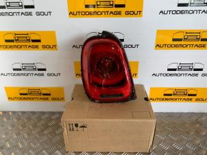 Gebruikte Achterlicht links Mini Mini (F55) Prijs € 49,99 Margeregeling aangeboden door Autodemontage Gout