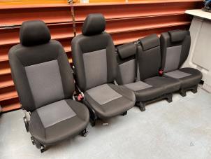 Gebruikte Stoelen + Bank (compleet) Mercedes B (W245) Prijs € 199,99 Margeregeling aangeboden door Autodemontage Gout