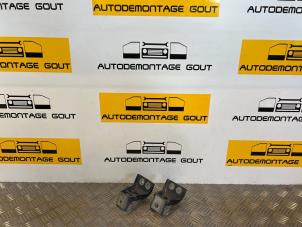 Gebruikte Scharnier deur rechts-voor Mercedes Citan (415.6) 1.5 109 CDI Prijs € 19,99 Margeregeling aangeboden door Autodemontage Gout