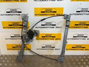 Begagnade Fönstermekanism, 2-dörrars, höger fram Mercedes Citan (415.6) 1.5 109 CDI Pris € 39,99 Marginaltabell erbjuds av Autodemontage Gout