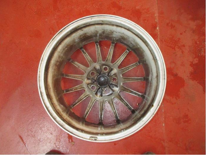 Hjul från en Jaguar XF (CC9)  2008