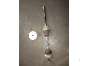 Używane Os napedowa prawy przód Landrover Range Rover III (LM) 2.9 TD6 24V Cena € 151,25 Z VAT oferowane przez Garage Callant