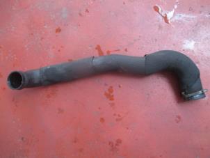 Gebruikte Intercooler Slang Landrover Range Rover Sport (LS) 2.7 TDV6 24V Prijs € 24,20 Inclusief btw aangeboden door Garage Callant