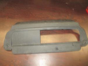 Begagnade Stötfångare, nedre del Landrover Range Rover IV (LG) Pris € 30,25 Inklusive moms erbjuds av Garage Callant