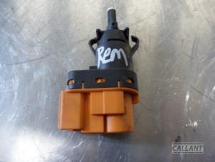 Używane Czujnik (pozostale) Jaguar XE 2.0 D E-Performance 16V Cena € 12,10 Z VAT oferowane przez Garage Callant