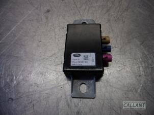 Begagnade Antenn Landrover Range Rover IV (LG) 3.0 TDV6 24V Pris € 30,25 Inklusive moms erbjuds av Garage Callant