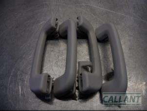 Begagnade Handtagsset Landrover Range Rover Velar (LY) 2.0 16V P250 AWD Pris € 30,25 Inklusive moms erbjuds av Garage Callant