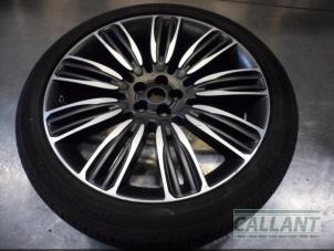 Begagnade Hjul + däck Landrover Range Rover Velar (LY) 2.0 16V P250 AWD Pris € 363,00 Inklusive moms erbjuds av Garage Callant