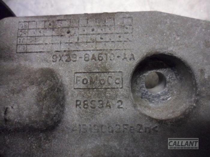 Remskiva, drivrem från en Jaguar XF (CC9) 3.0 D V6 24V 2011