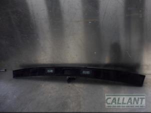 Begagnade Handtag, baklucka Landrover Discovery Sport (LC) 2.0 eD4 150 16V Pris € 60,50 Inklusive moms erbjuds av Garage Callant