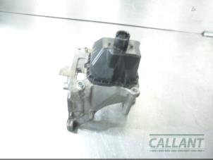 Begagnade Fäste, dieselpump Jaguar XJ (X351) 3.0 D V6 24V Pris € 30,25 Inklusive moms erbjuds av Garage Callant