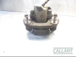 Gebruikte Remklauw (Tang) links-voor Landrover Range Rover III (LM) 4.4 V8 32V Prijs € 60,50 Inclusief btw aangeboden door Garage Callant