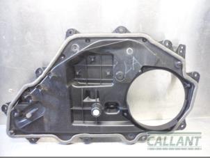 Begagnade Dörrskydd, 4-dörrars, vänster bak Landrover Range Rover IV (LG) 3.0 TDV6 24V Pris € 18,15 Inklusive moms erbjuds av Garage Callant