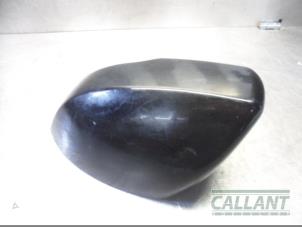 Begagnade Spegelhus, vänster Landrover Range Rover Sport (LW) 3.0 TDV6 Pris € 30,25 Inklusive moms erbjuds av Garage Callant