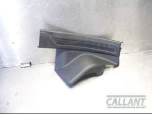 Gebruikte Afdeklijst dorpel rechts Jaguar XE 2.0 D E-Performance 16V Prijs € 30,25 Inclusief btw aangeboden door Garage Callant