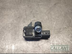 Begagnade Airbagsensor Renault Clio IV (5R) 1.5 Energy dCi 90 FAP Pris € 24,20 Inklusive moms erbjuds av Garage Callant