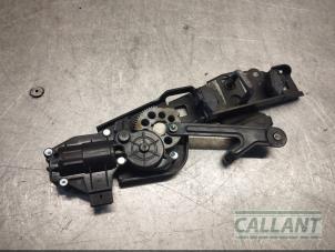 Gebruikte Kofferdeksel Slotmechaniek Landrover Range Rover Sport (LS) 2.7 TDV6 24V Prijs € 60,50 Inclusief btw aangeboden door Garage Callant