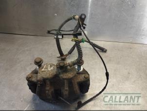 Używane Zacisk hamulcowy lewy przód Landrover Range Rover Sport (LS) 2.7 TDV6 24V Cena € 60,50 Z VAT oferowane przez Garage Callant