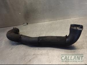 Gebruikte Intercooler Slang Landrover Range Rover Sport (LS) 2.7 TDV6 24V Prijs € 30,25 Inclusief btw aangeboden door Garage Callant