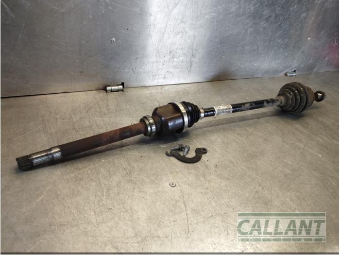 Drivaxel, höger fram från en Citroën C4 Picasso (3D/3E) 1.2 12V PureTech 130 2017