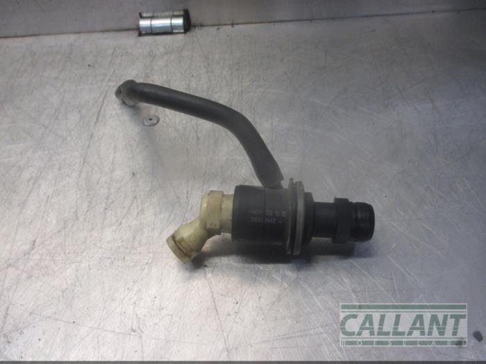 Kopplingshuvudcylinder från en Dacia Duster (HS) 1.5 dCi 2015