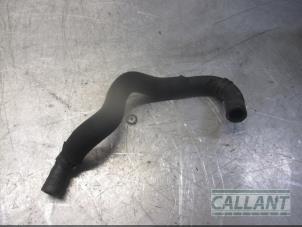 Begagnade Vattenslanganslutning Jaguar XF (X260) 2.0d 180 16V Pris € 18,15 Inklusive moms erbjuds av Garage Callant