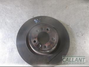 Begagnade Främre bromsskiva Landrover Range Rover Sport (LW) 3.0 TDV6 Pris € 48,40 Inklusive moms erbjuds av Garage Callant