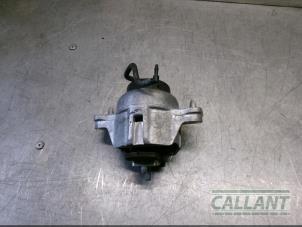 Begagnade Motorfäste Jaguar XE 2.0 200 Turbo 16V Pris € 90,75 Inklusive moms erbjuds av Garage Callant