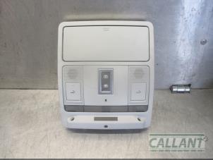 Begagnade Innerbelysning, fram Landrover Discovery Sport (LC) 2.0 TD4 180 16V Pris € 121,00 Inklusive moms erbjuds av Garage Callant