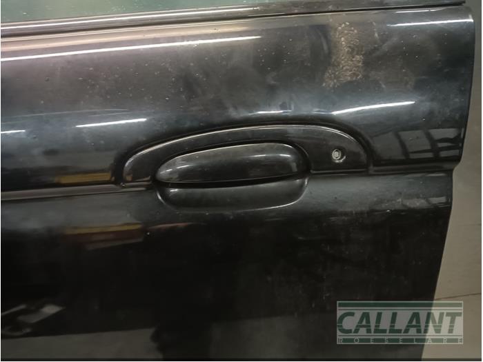 Dörr, 4-dörrars, vänster fram från en Jaguar S-type (X200) 2.5 V6 24V 2003