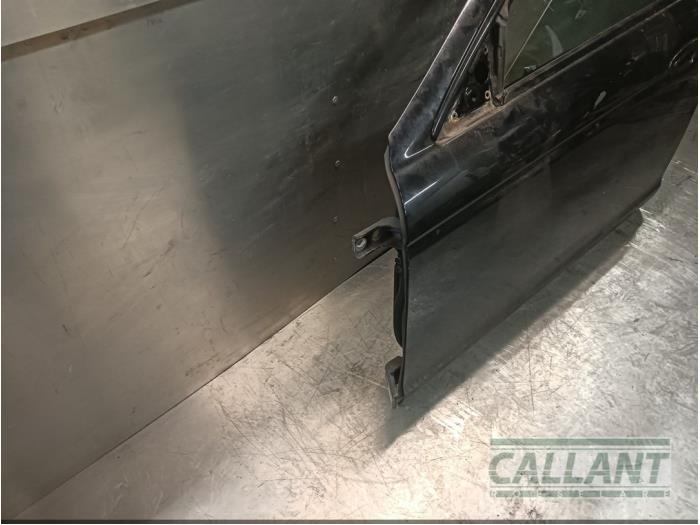 Dörr, 4-dörrars, vänster fram från en Jaguar S-type (X200) 2.5 V6 24V 2003