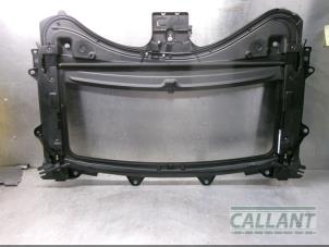 Begagnade Mekanism, soltak Landrover Discovery III (LAA/TAA) 2.7 TD V6 Pris € 272,25 Inklusive moms erbjuds av Garage Callant