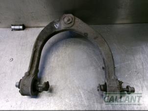 Begagnade Främre övre gaffelben, vänster Landrover Range Rover IV (LG) 3.0 TDV6 24V Pris € 151,25 Inklusive moms erbjuds av Garage Callant