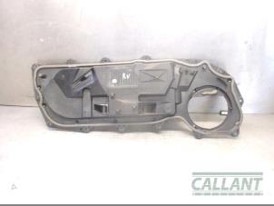 Begagnade Dörrskydd, 2-dörrars, höger Landrover Range Rover Evoque (LVJ/LVS) 2.2 TD4 16V Pris € 42,35 Inklusive moms erbjuds av Garage Callant