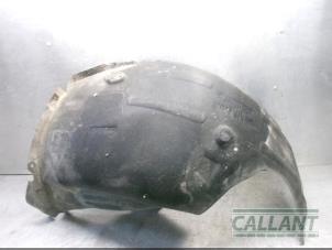 Begagnade Isolering, hjulhus Landrover Range Rover IV (LG) 3.0 TDV6 24V Pris € 60,50 Inklusive moms erbjuds av Garage Callant